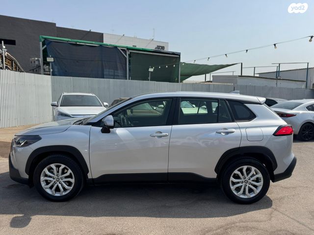 טויוטה קורולה קרוס