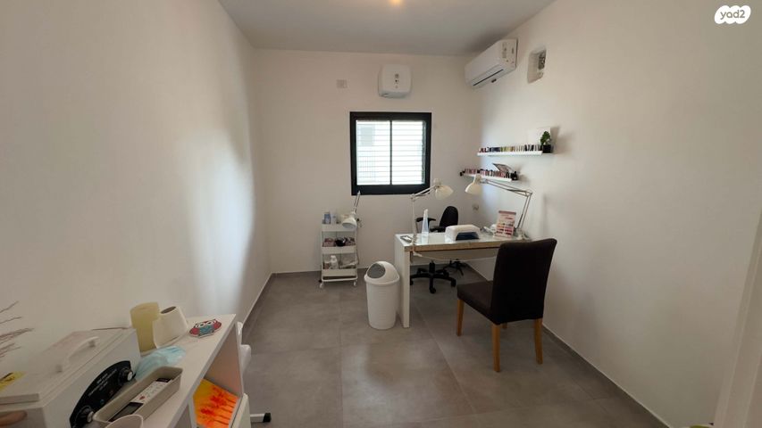 דירה, טרומפלדור 10, פועלים ד, כפר סבא