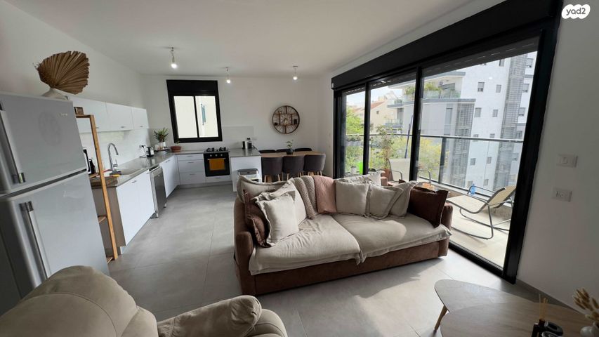 דירה, טרומפלדור 10, פועלים ד, כפר סבא