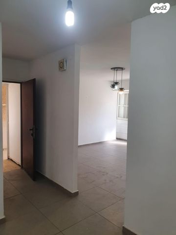 דירה, רחבת הר הצופים 1, גליקסון, קרית גת