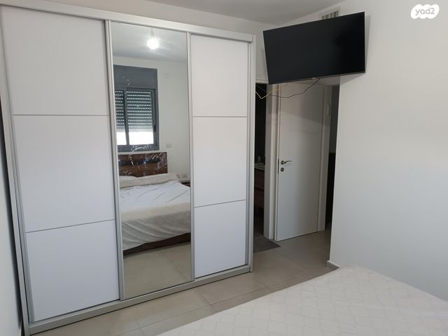 דירה, האחים טרבס 27, ד' / מערב מרכז העיר, רחובות