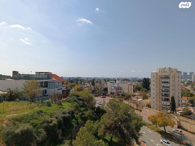 דירה, האחים טרבס 27, ד' / מערב מרכז העיר, רחובות