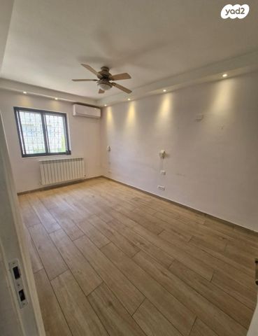 גג/ פנטהאוז, חרמון 30, שכונה ה'-ו', מבשרת ציון