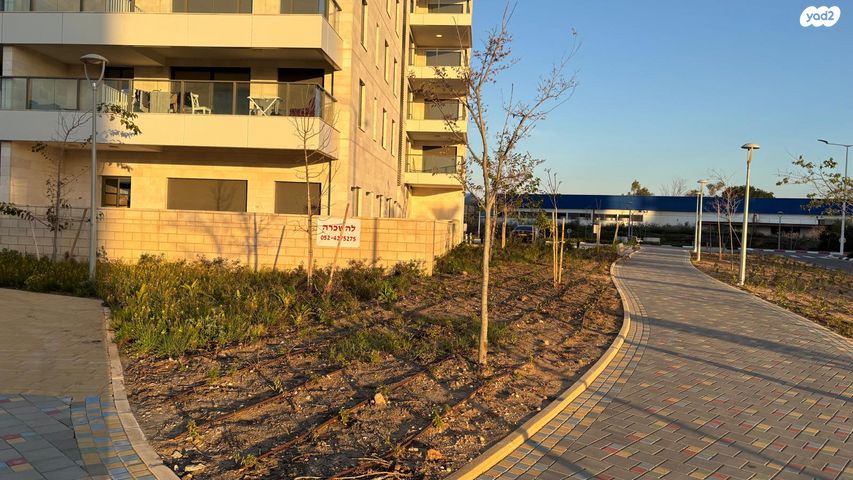 דירת גן, אלמוג 8, אכזיב, נהריה