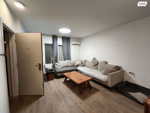 בית פרטי/ קוטג', עורב, מעוף, ערד