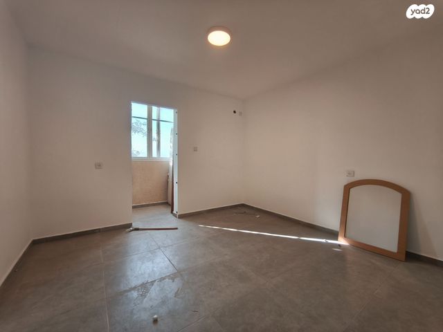 בית פרטי/ קוטג', עורב, מעוף, ערד