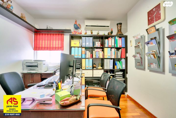 בית פרטי/ קוטג', מרדכי הראל, גבעתי, רחובות