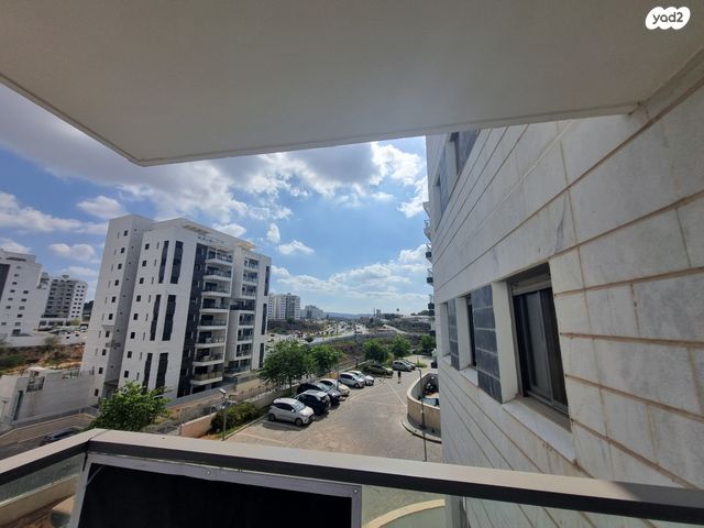 דירה, רקפת, הפרחים, חריש