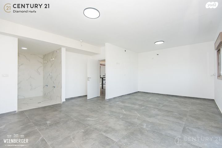 גג/ פנטהאוז, שדרות הצבי, כבירים, חיפה