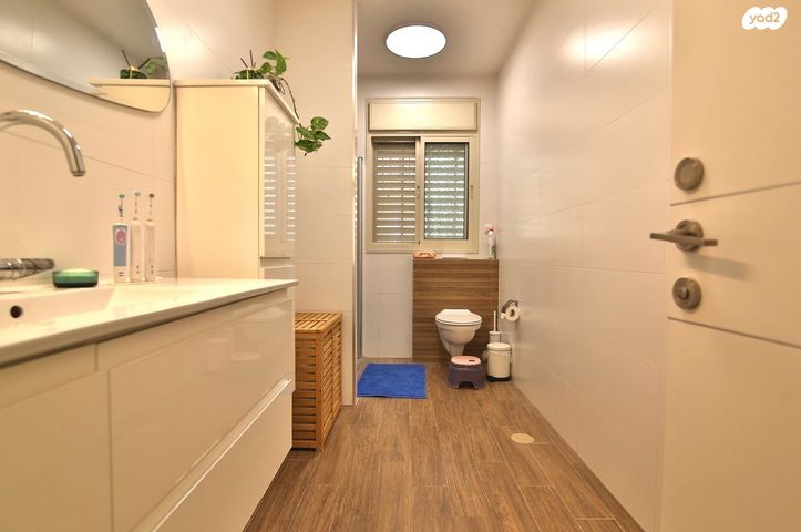 בית פרטי/ קוטג', הערמונים, מרכז העיר, סביניה, הוותיקה, קרית ביאליק