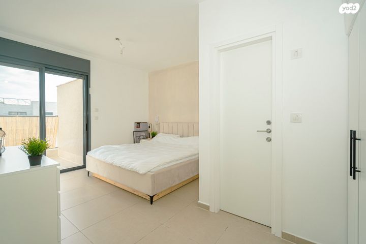 גג/ פנטהאוז, מעו"ף, חריש