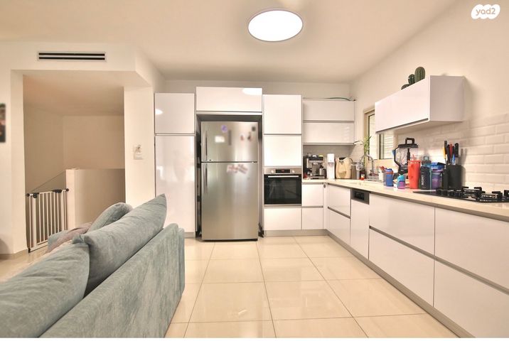 בית פרטי/ קוטג', הערמונים, מרכז העיר, סביניה, הוותיקה, קרית ביאליק