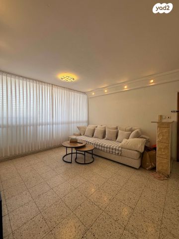 דירה, חלמיש, ערד