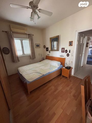 דירה, אחד העם 11, המרכז השקט / מרכז העיר, פתח תקווה