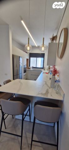 דירה, נווה זמר, רעננה