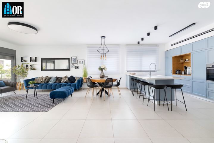 גג/ פנטהאוז, יונה בוגלה, כלניות, ראשון לציון