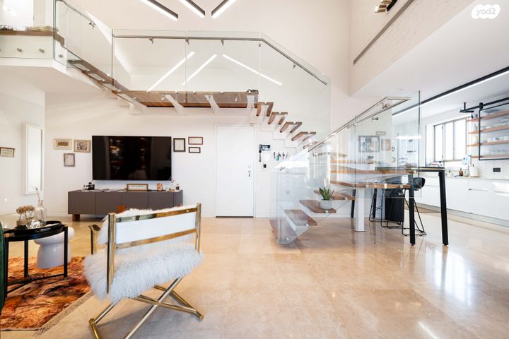 גג/ פנטהאוז, שוהם