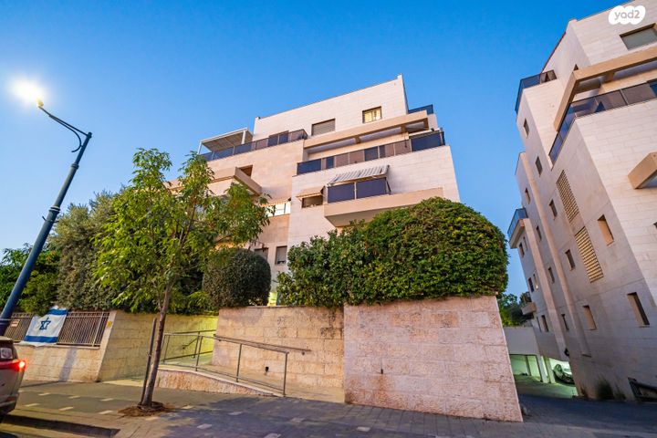 גג/ פנטהאוז