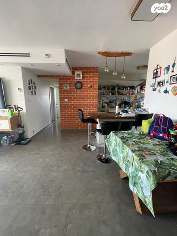יונה צבי פיינשטיין 