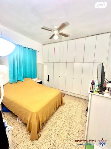 דירה, רחובות הנהר, חרוזים, רמת גן