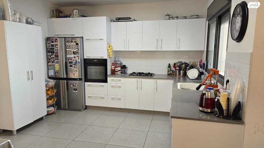 דירה, שיכון עובדים, טבריה