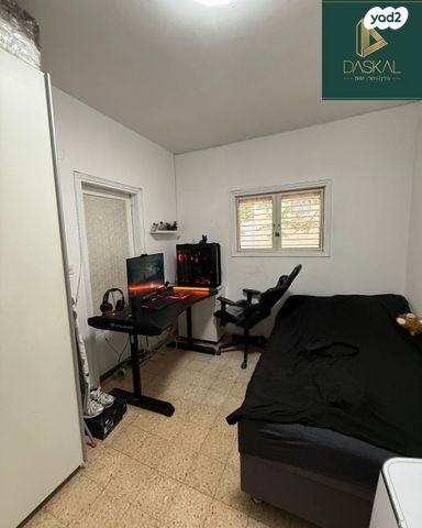 דירה, סמטת רחל, רחובות