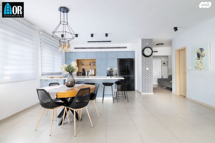 גג/ פנטהאוז, יונה בוגלה, כלניות, ראשון לציון