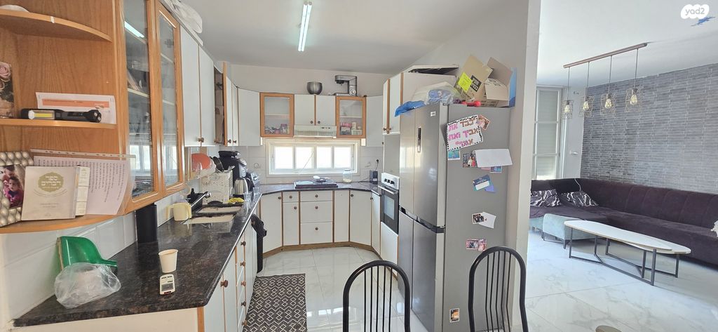 דירה, שלום שבזי 10, מחנה יהודה, פתח תקווה