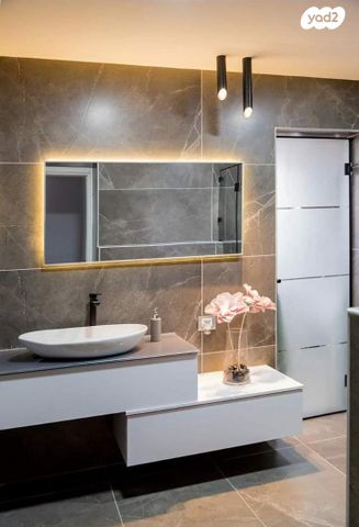 דירה, רש"י, הדר עליון, חיפה