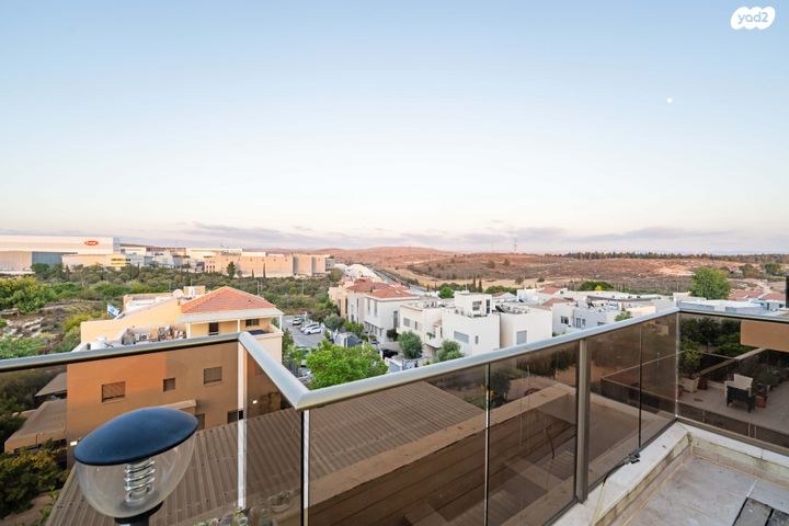 גג/ פנטהאוז, שוהם