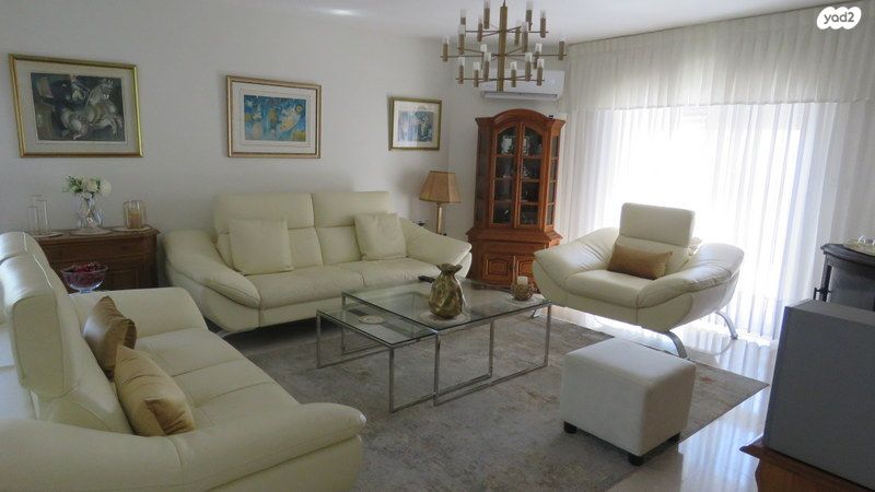 דו משפחתי, רמות, ירושלים