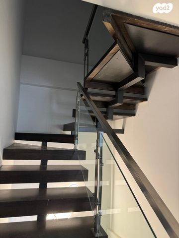 דו משפחתי, הר כתרון 30, הר כתרון, צור הדסה