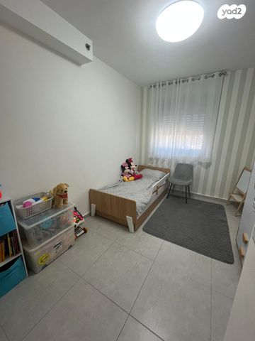 דירה, כיכר סיגל, רובע ה', אשדוד