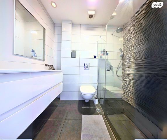 דירה, חנוך אלבק, ירושלים