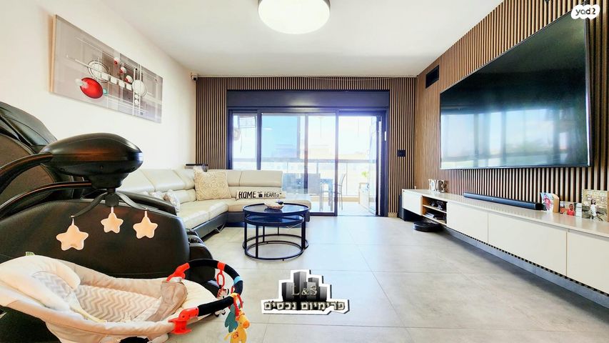 דירה, יחידת 101, נהריה