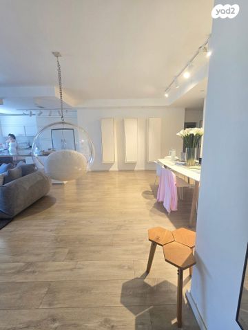 דירה, מנדל זינגר, סביוני הכרמל, חיפה