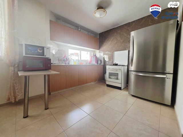 דירה, הרברט סמואל 97, מרכז העיר, חדרה