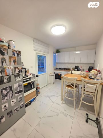 דירה, הדקל, בני עי''ש, בני עי"ש