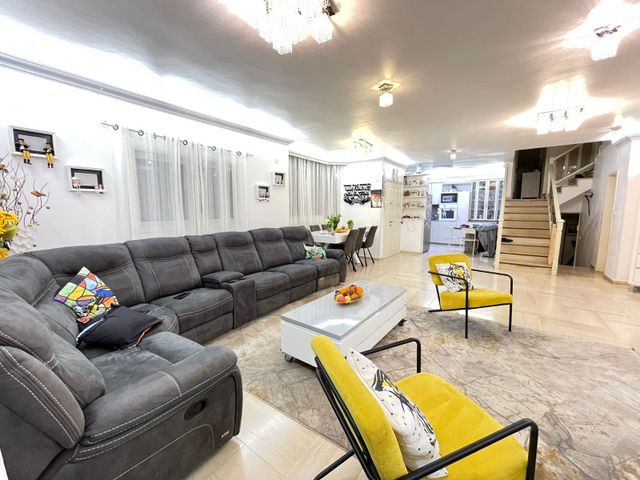 דו משפחתי, נווה ים, ראשון לציון