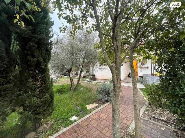 בית פרטי/ קוטג', הזיתים, חוסן, חוסן