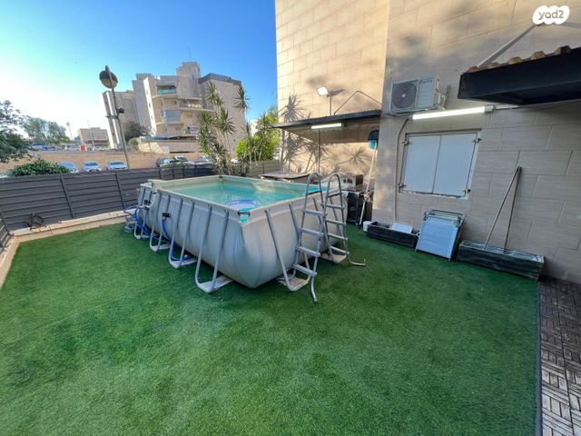 דירת גן, שדרות יוהנה ז'בוטינסקי, נווה זאב, נאות אילן, באר שבע