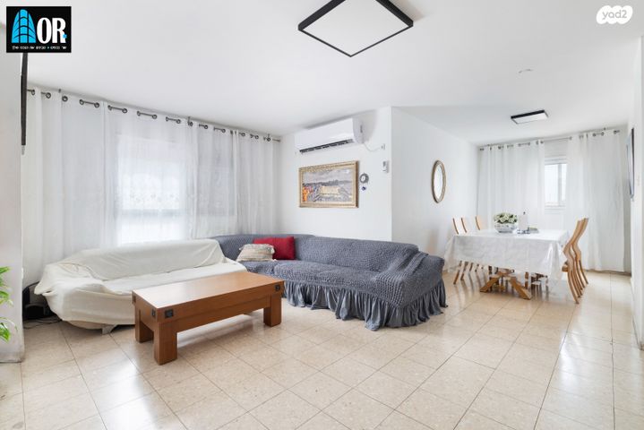 דופלקס, האירוס, נאות הדרים (חבצלת הצעירה), קרית עקרון