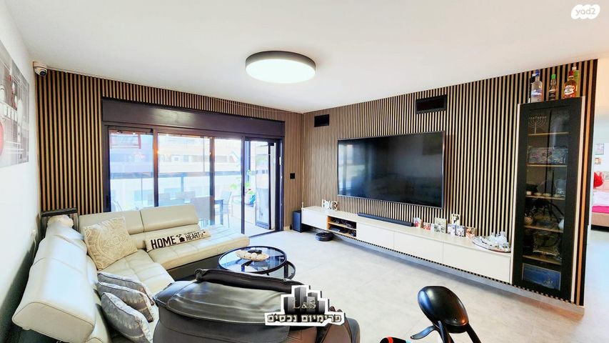 דירה, יחידת 101, נהריה