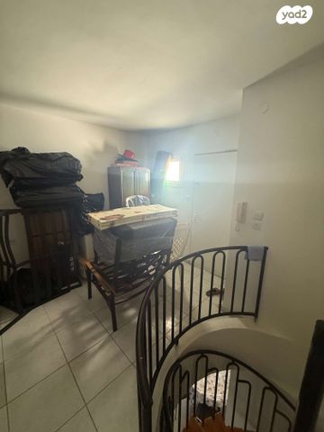 גג/ פנטהאוז, אצ"ל, תל גיבורים, חולון