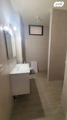 דירת גן, סיגליות, אפק, קרית ביאליק