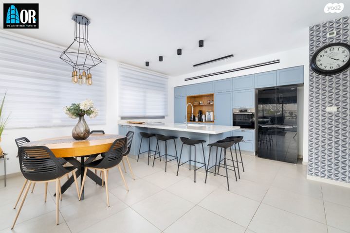 גג/ פנטהאוז, יונה בוגלה, כלניות, ראשון לציון