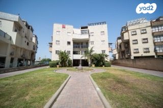 דירה, אברבנאל, יסודות, בני ברק