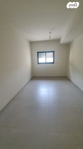 דירת גן, סיגליות, אפק, קרית ביאליק