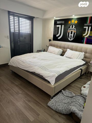 דו משפחתי, הר כתרון 30, הר כתרון, צור הדסה