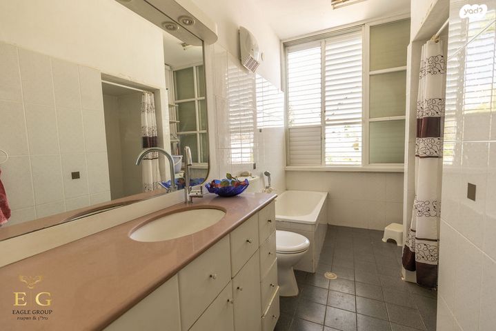 דירה, ג' / מרכז מזרח העיר, רחובות